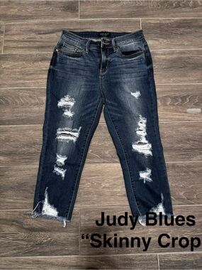 Judy Blue Washed Dark Blue Distressed Ankle Jeans